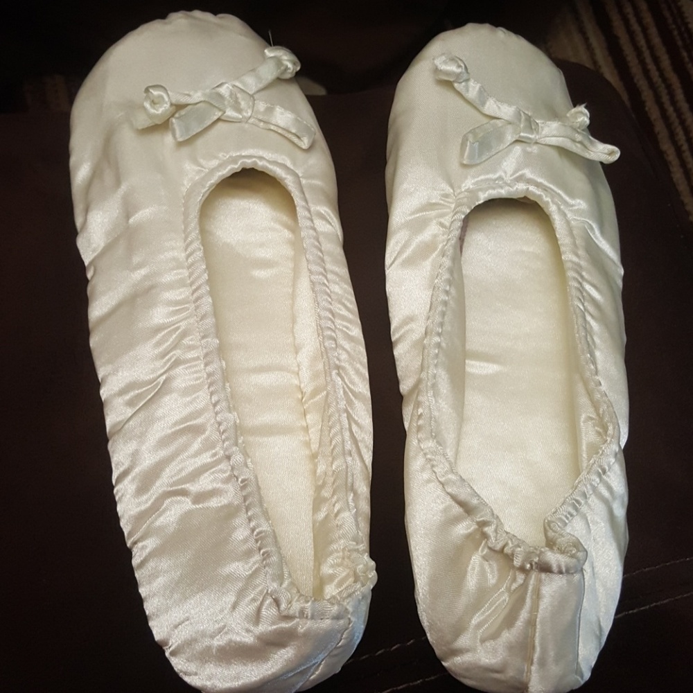 Ballet shoes for women